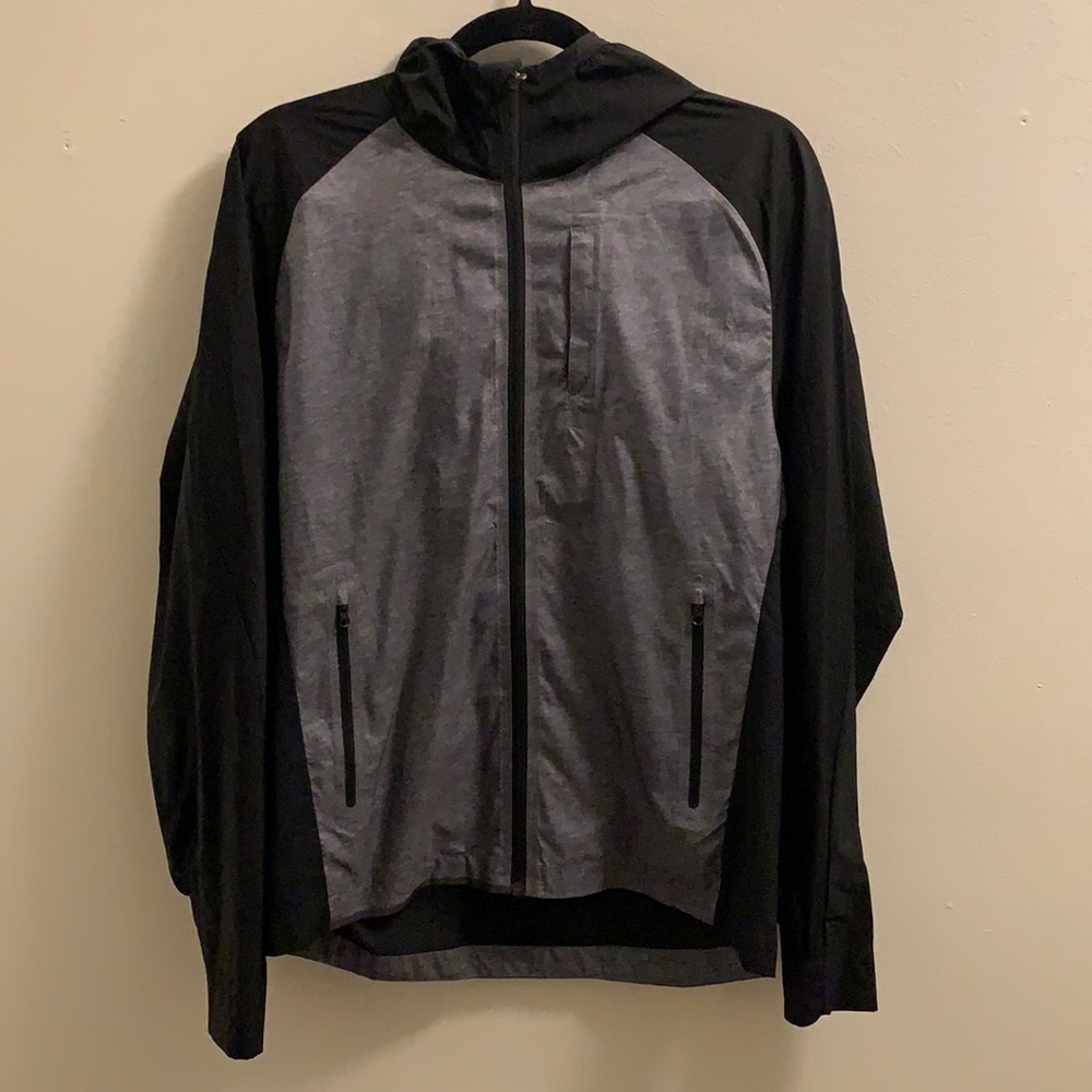 Lululemon Windbreaker/Light Jacket Black and Gray